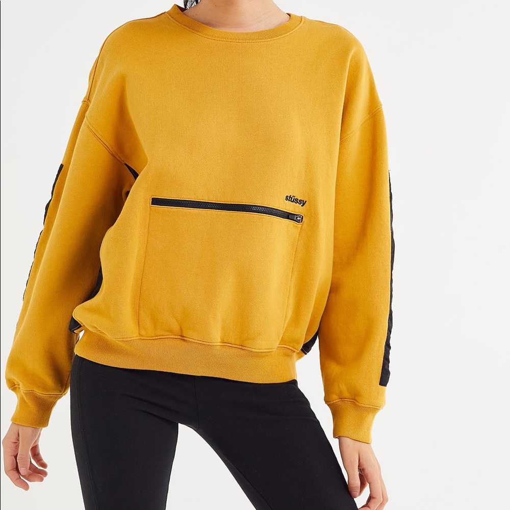 STUSSY - SOLD OUT Simone Pocket Fleece Crew Gold